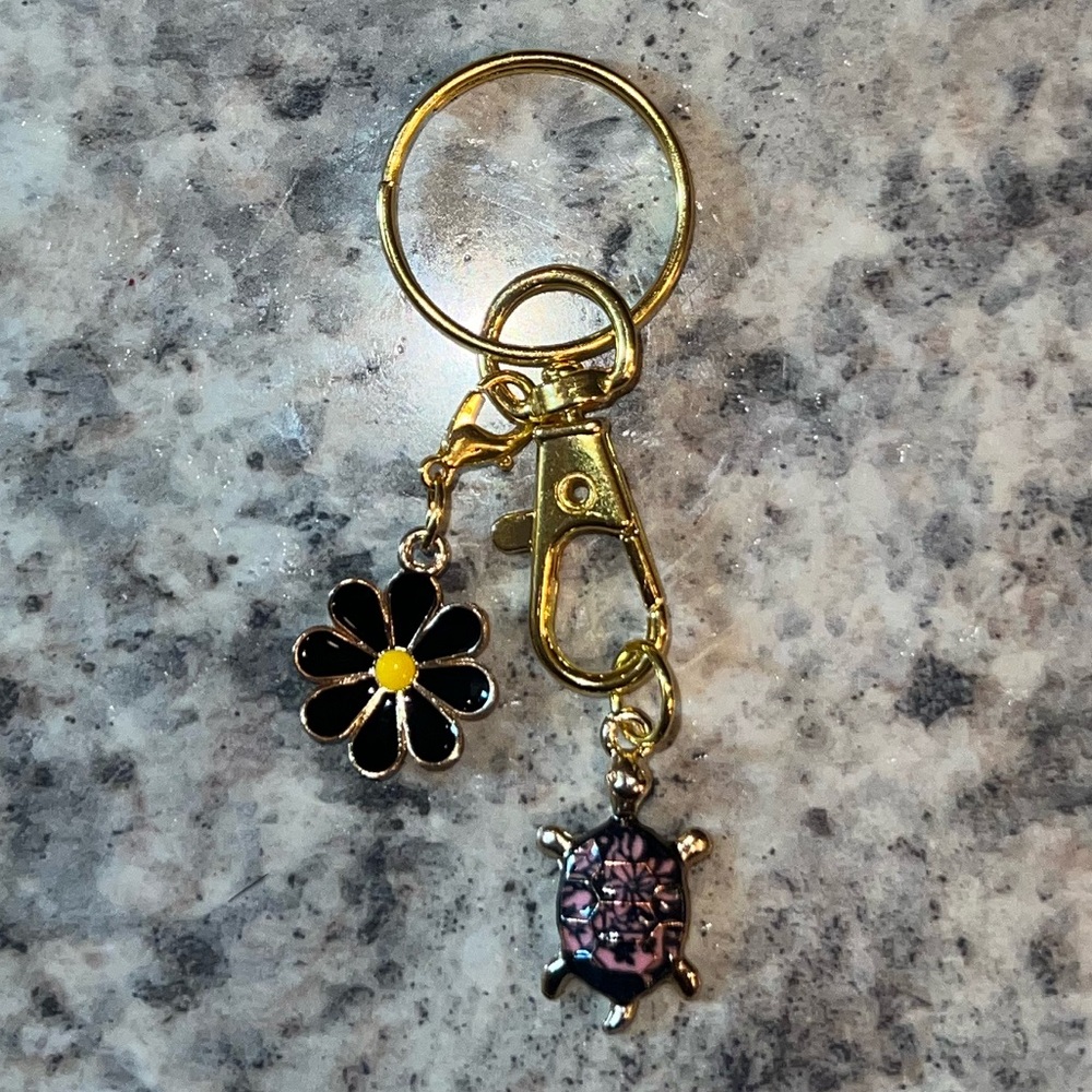 BRAND NEW Black & Pink Turtle Floral Keychain